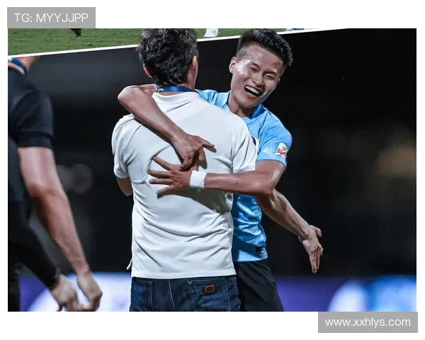 黄强专访：从青涩少年到网球高手的成长之路回顾